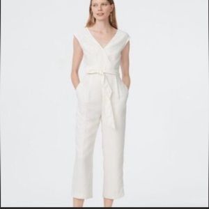 Club Monaco V-neck belted jumpsuit straight leg off white size 4